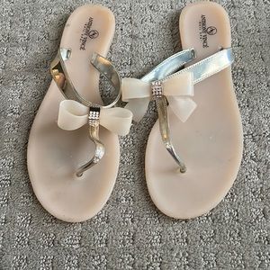 COPY - Metallic flip flops